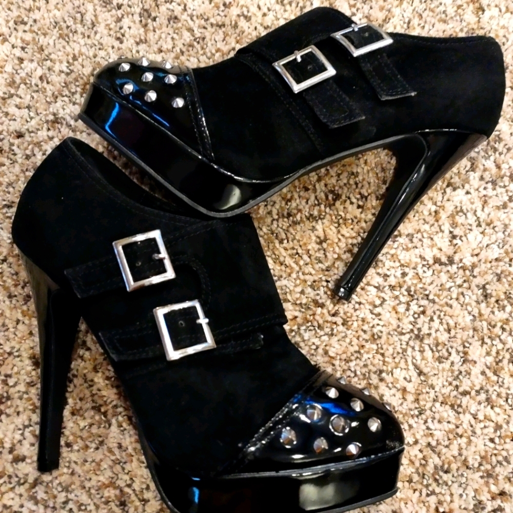 Ladies Black Bootie Boot